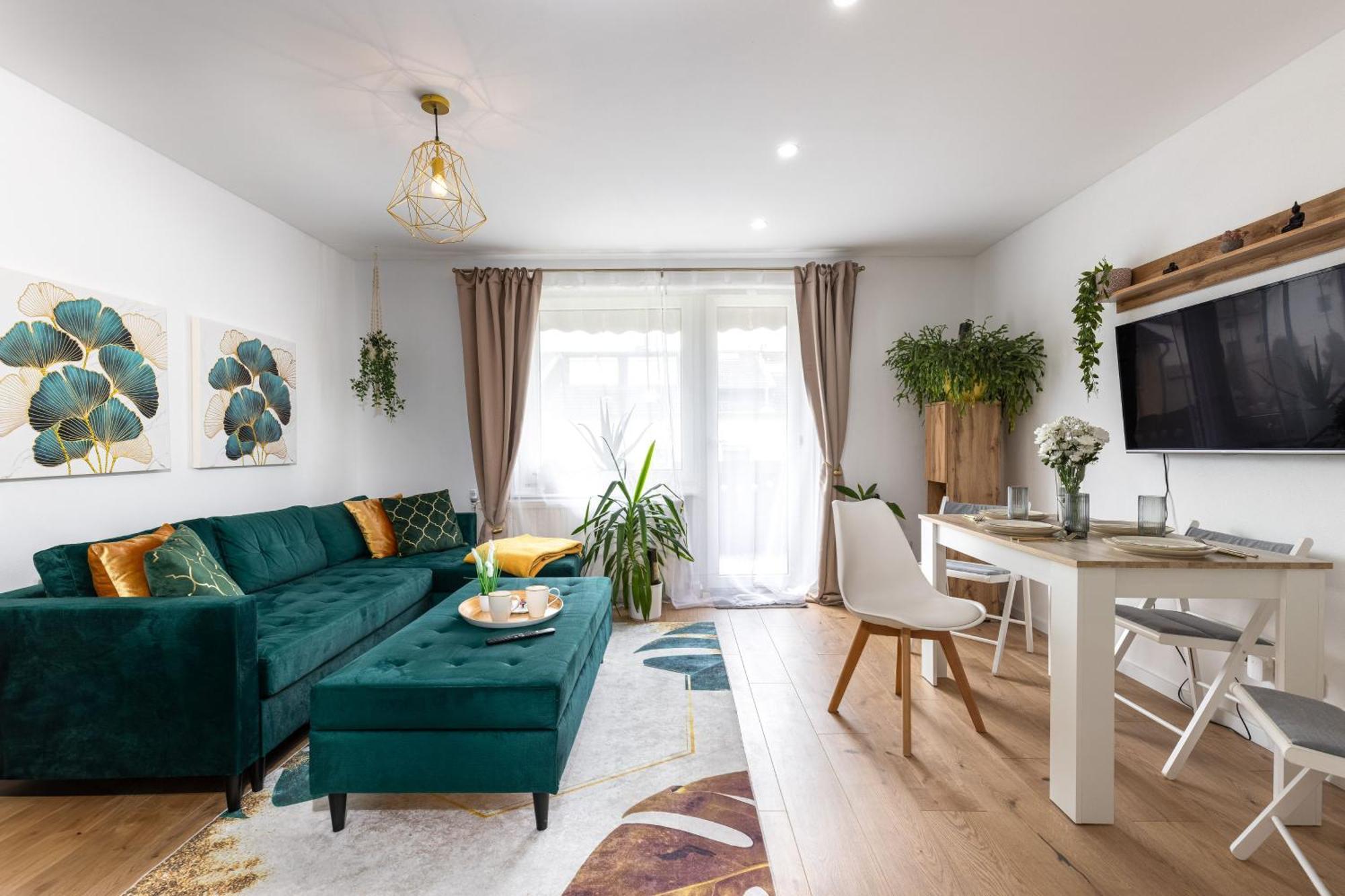Schoenes, Modernes Apartment Mit Zwei Schlafzimmern - Zentral Mit Balkon Fuer 6 Personen มอนทาเบาอาร์ ภายนอก รูปภาพ