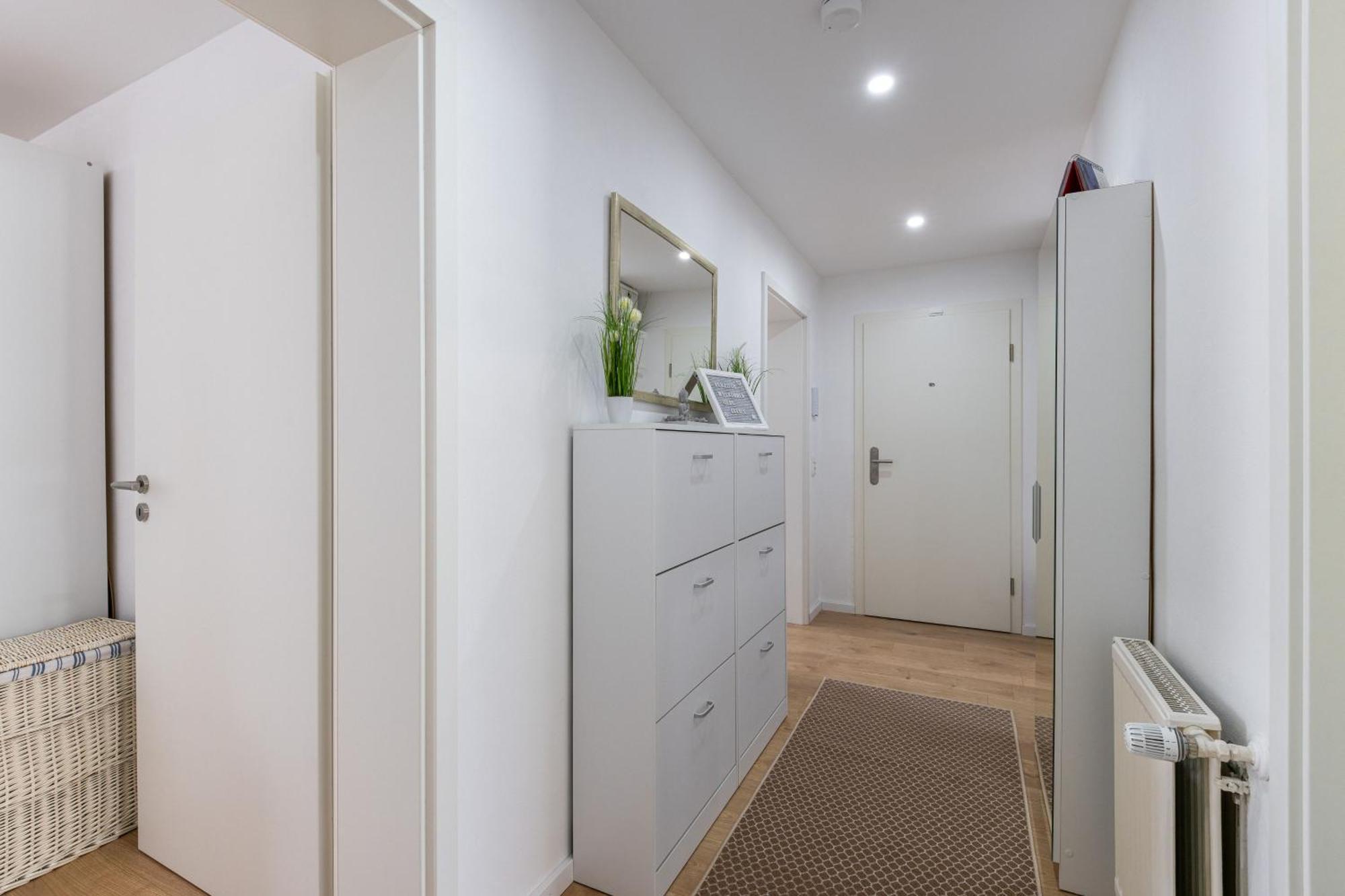 Schoenes, Modernes Apartment Mit Zwei Schlafzimmern - Zentral Mit Balkon Fuer 6 Personen มอนทาเบาอาร์ ภายนอก รูปภาพ